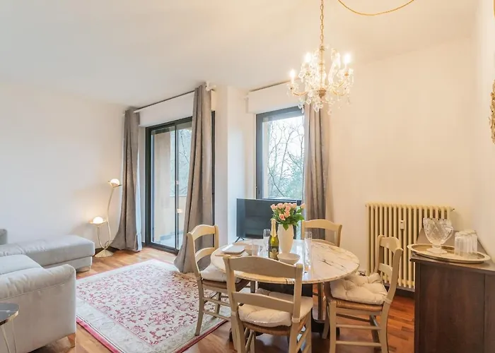 Lara Apartment *